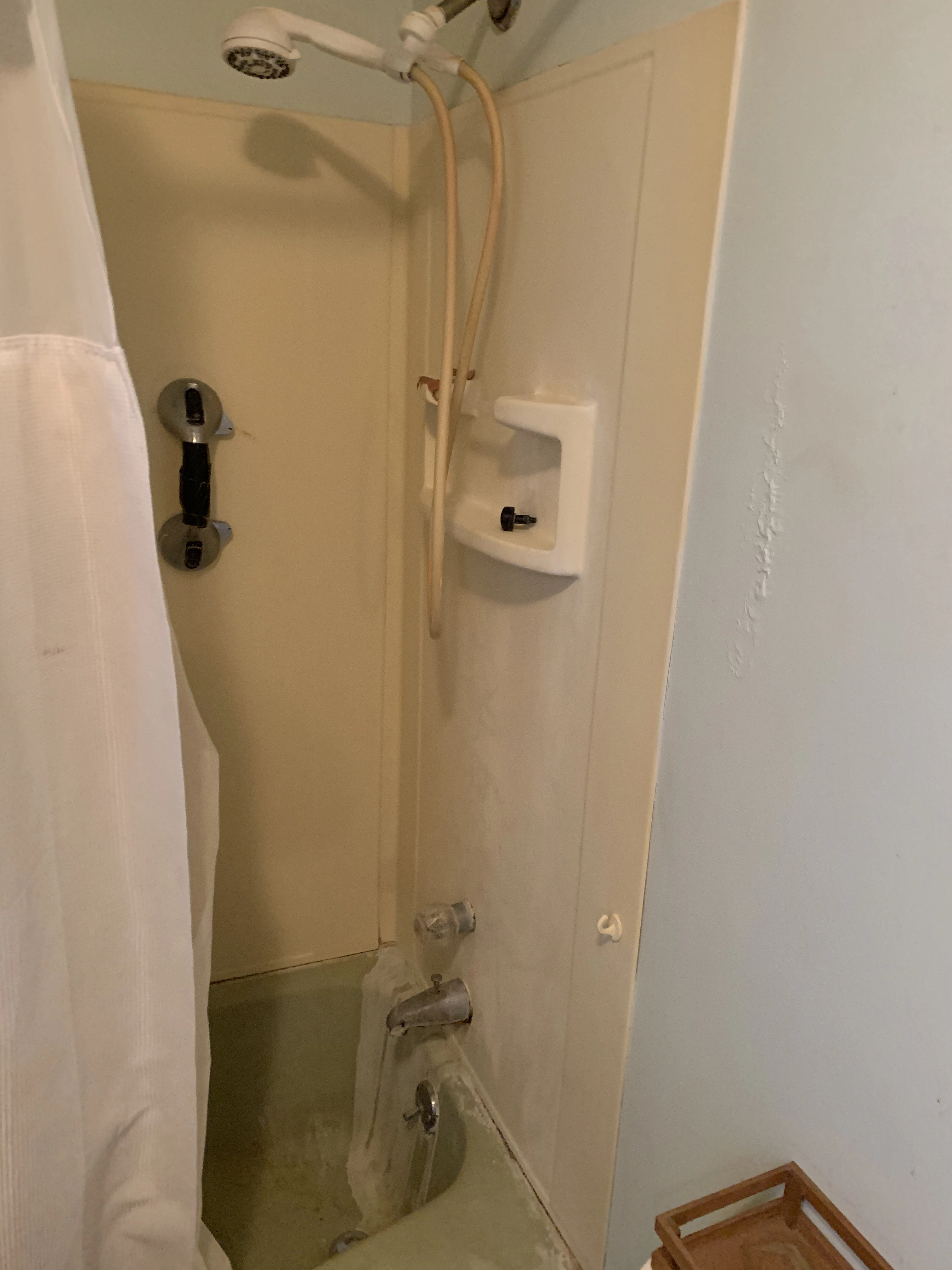 Stark Bathroom Before